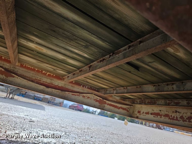 image for item FI0653 1983 Carrier King 2000 equipment trailer