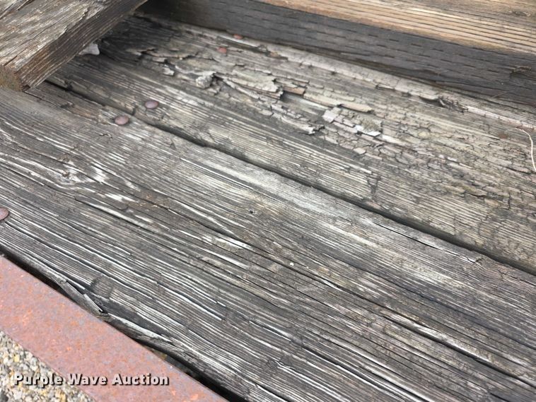 image for item FI0653 1983 Carrier King 2000 equipment trailer