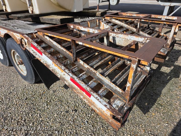 image for item FI0653 1983 Carrier King 2000 equipment trailer