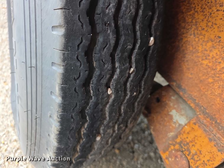 image for item FI0653 1983 Carrier King 2000 equipment trailer