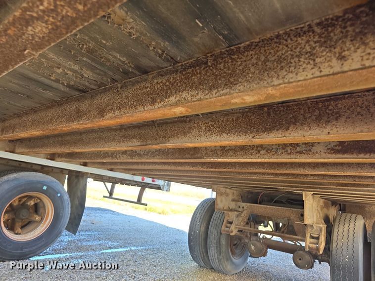 image for item FI0654 1994 Strick dry van trailer