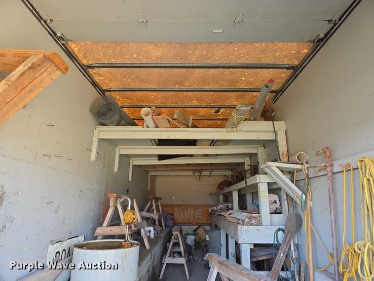 image for item FI0654 1994 Strick dry van trailer