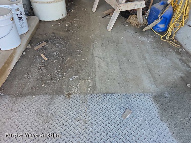 image for item FI0654 1994 Strick dry van trailer