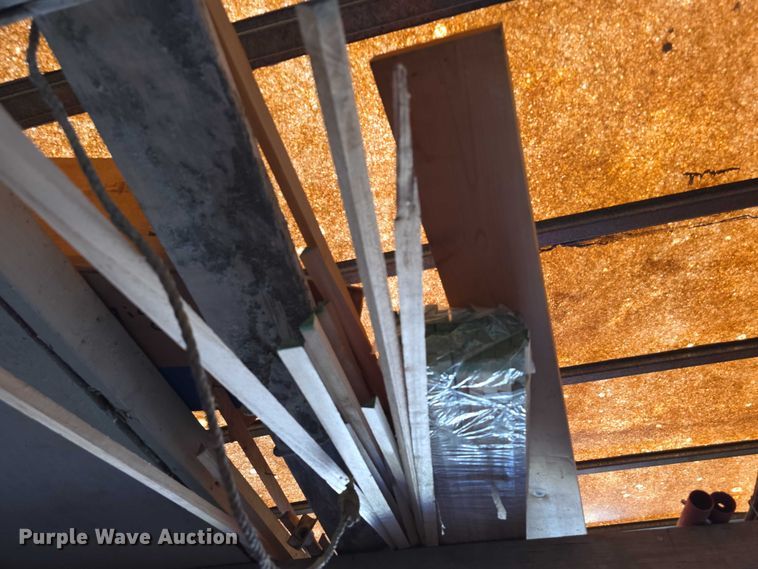 image for item FI0654 1994 Strick dry van trailer