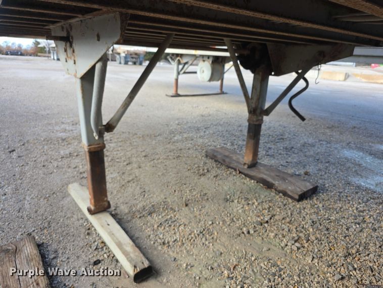 image for item FI0655 1979 Dorsey AIDT277 dry van trailer