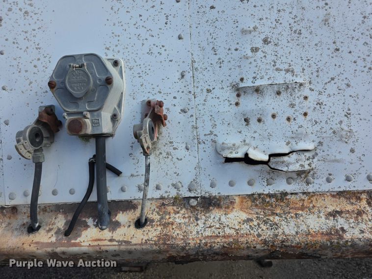 image for item FI0655 1979 Dorsey AIDT277 dry van trailer