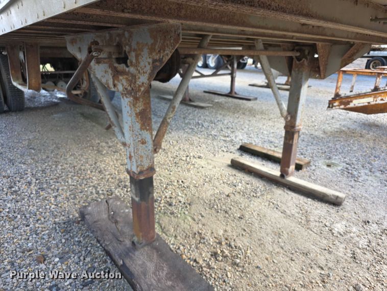 image for item FI0655 1979 Dorsey AIDT277 dry van trailer