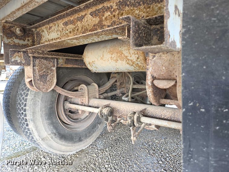 image for item FI0655 1979 Dorsey AIDT277 dry van trailer