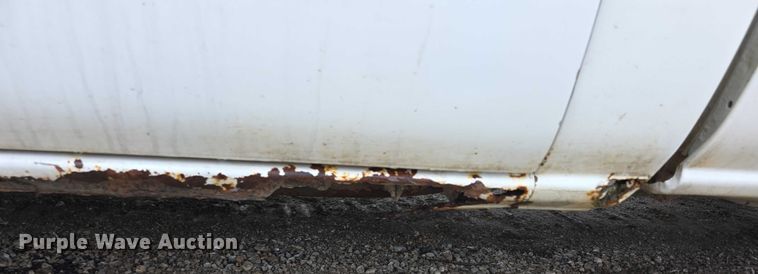 image for item FI0660 2000 Chevrolet Silverado 1500 pickup truck