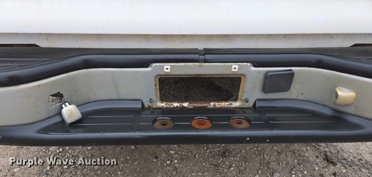 image for item FI0660 2000 Chevrolet Silverado 1500 pickup truck