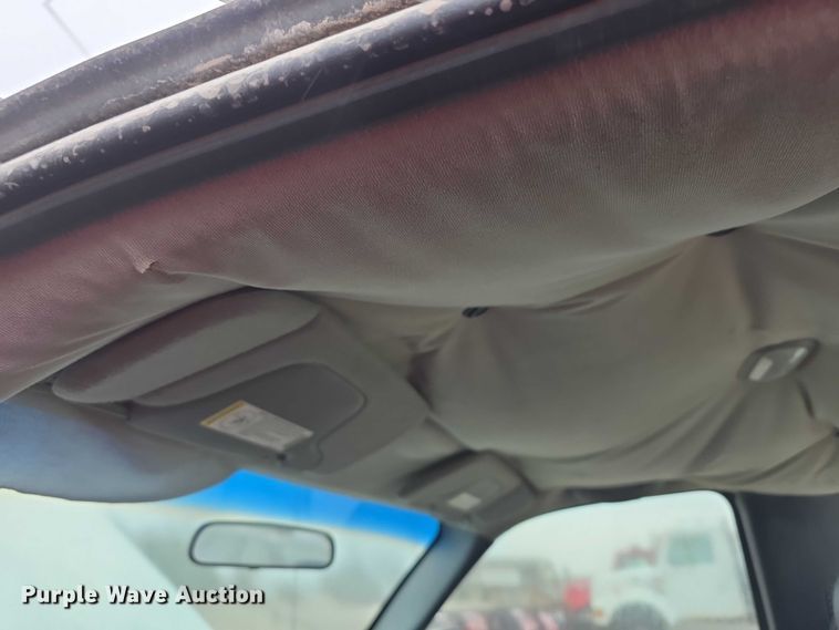 image for item FI0660 2000 Chevrolet Silverado 1500 pickup truck