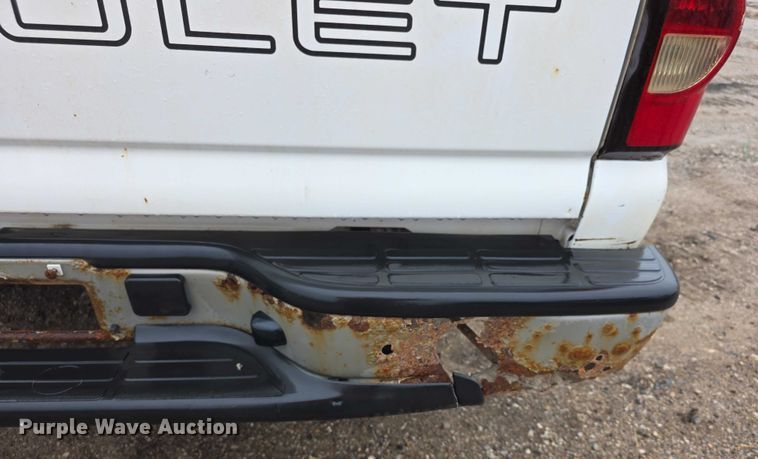 image for item FI0662 2003 Chevrolet Silverado 1500 pickup truck