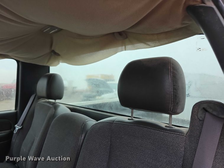 image for item FI0662 2003 Chevrolet Silverado 1500 pickup truck