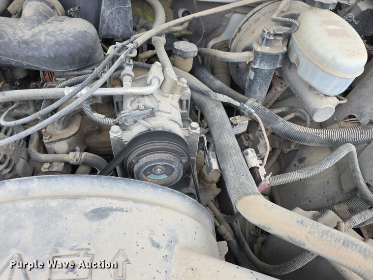 image for item FI0662 2003 Chevrolet Silverado 1500 pickup truck