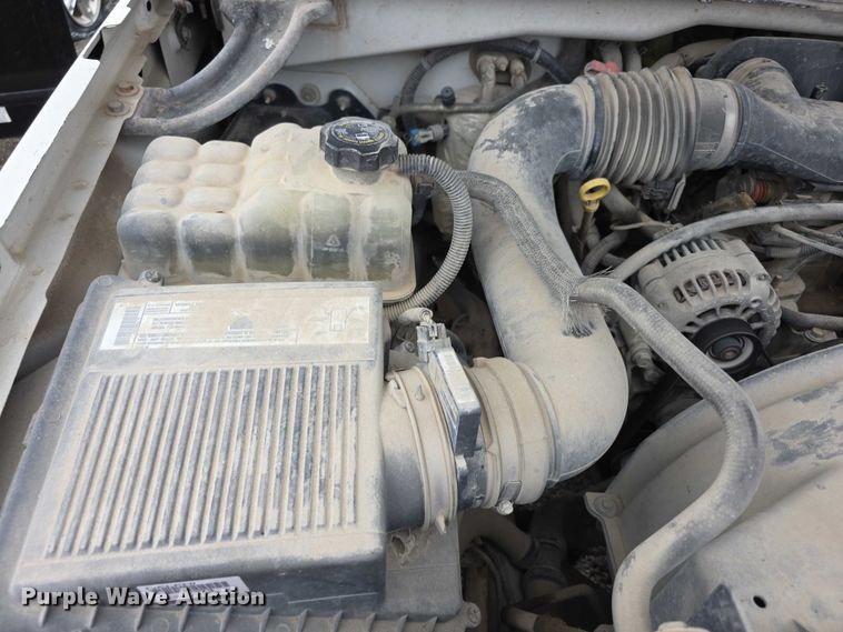 image for item FI0662 2003 Chevrolet Silverado 1500 pickup truck