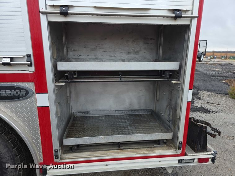 image for item FI0663 1999 IH Superior 4900 rescue vehicle