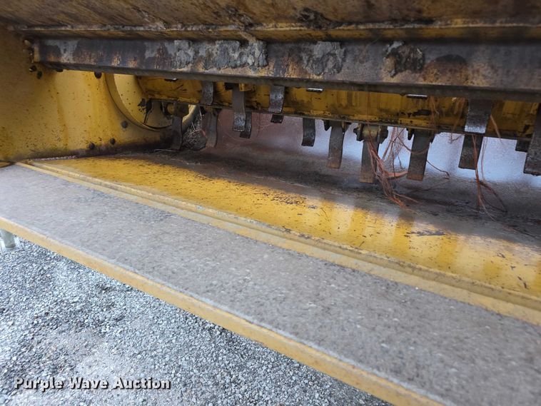 image for item FI0666 2005 Vermeer BP7000 bale processor