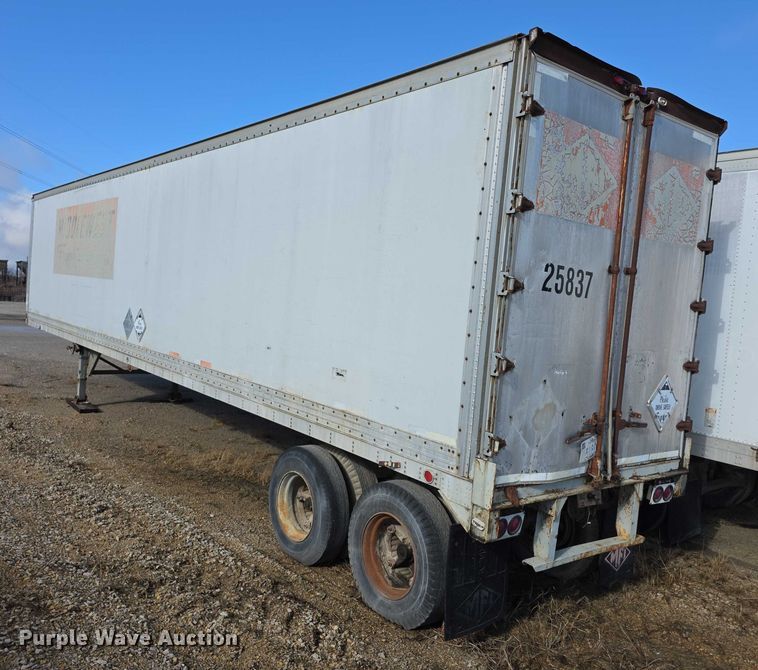 image for item FI0667 1979 Trailmobile 011R3YAW dry van trailer