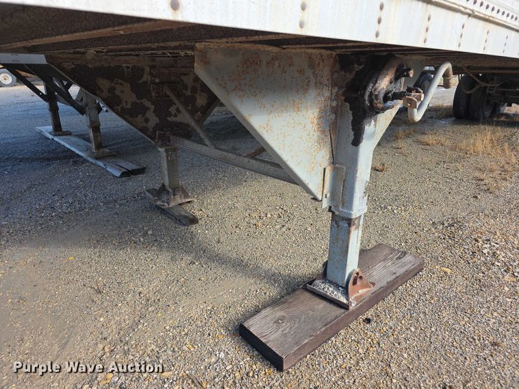 image for item FI0667 1979 Trailmobile 011R3YAW dry van trailer