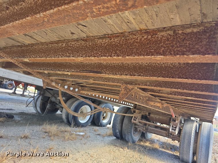 image for item FI0667 1979 Trailmobile 011R3YAW dry van trailer