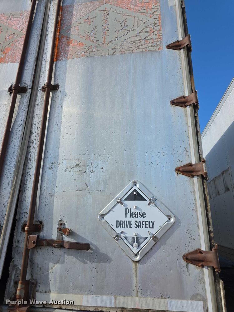 image for item FI0667 1979 Trailmobile 011R3YAW dry van trailer