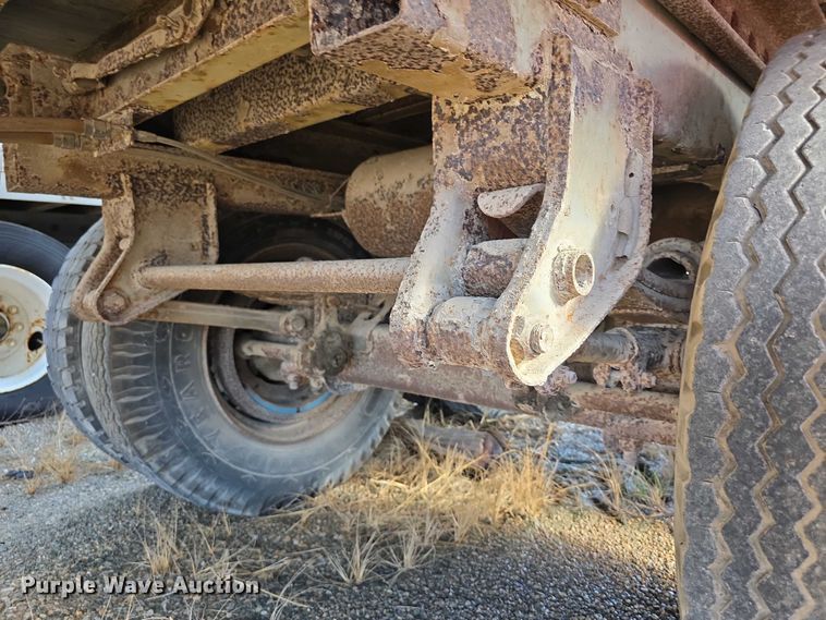 image for item FI0667 1979 Trailmobile 011R3YAW dry van trailer