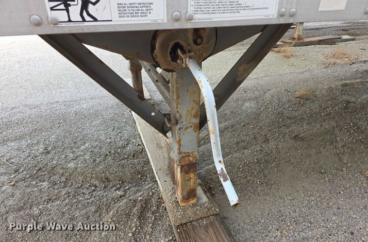 image for item FI0668 1995 Fruehauf FBLF91.5NT248 dry van trailer