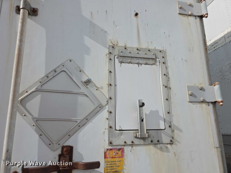 image for item FI0668 1995 Fruehauf FBLF91.5NT248 dry van trailer