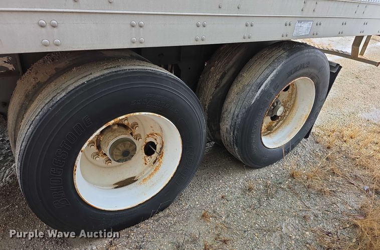 image for item FI0668 1995 Fruehauf FBLF91.5NT248 dry van trailer