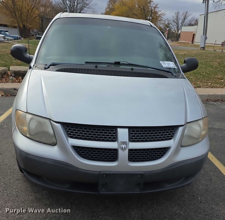 image for item FI0672 2001 Dodge Caravan van