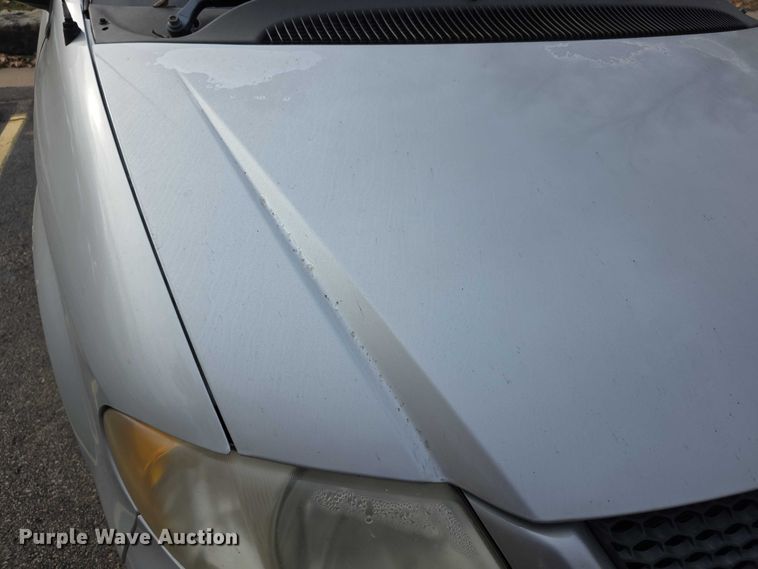 image for item FI0672 2001 Dodge Caravan van