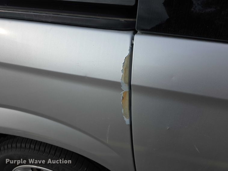 image for item FI0672 2001 Dodge Caravan van