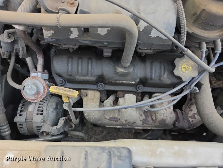 image for item FI0672 2001 Dodge Caravan van