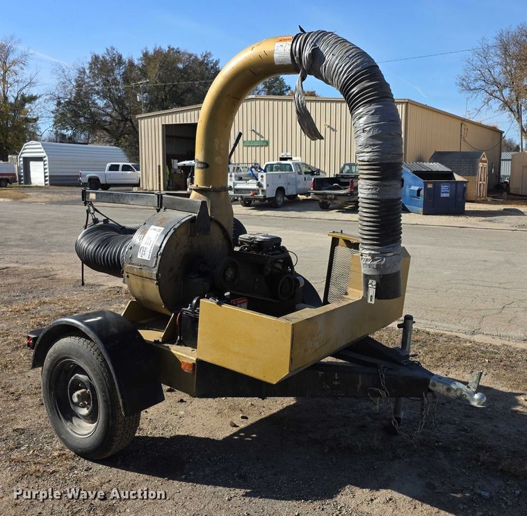 image for item FI0673 Hiway G750 leaf vacuum