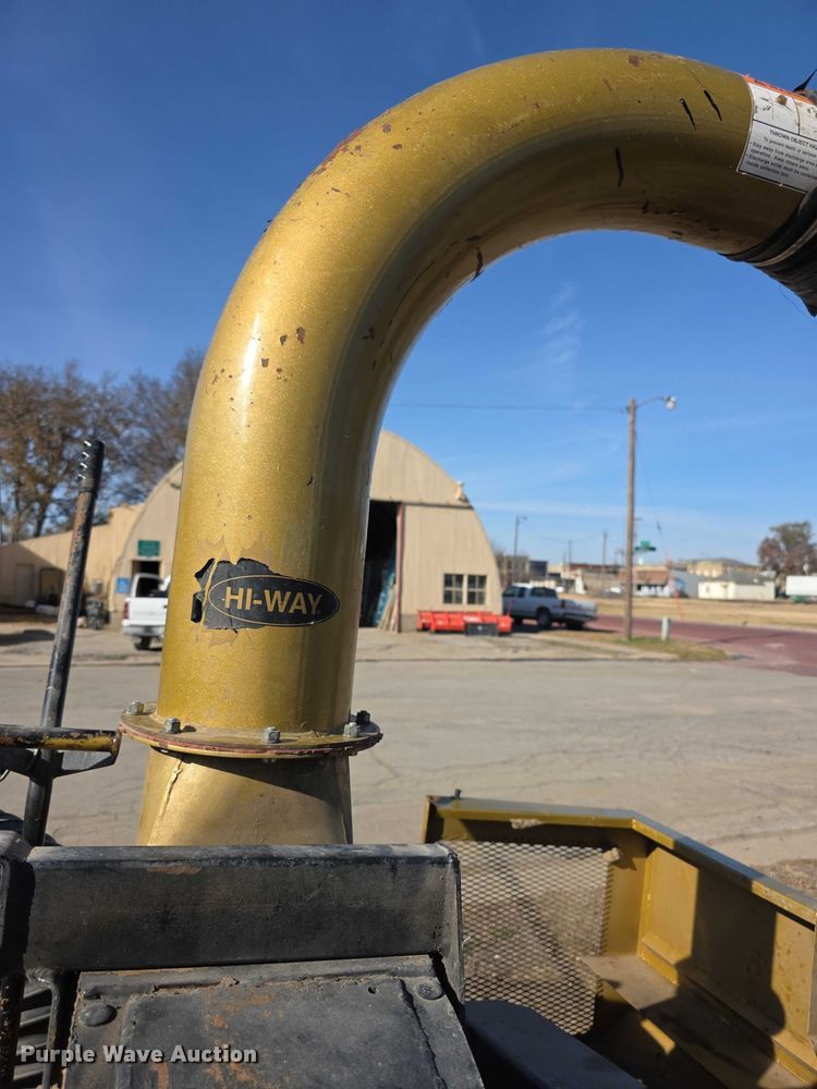 image for item FI0673 Hiway G750 leaf vacuum