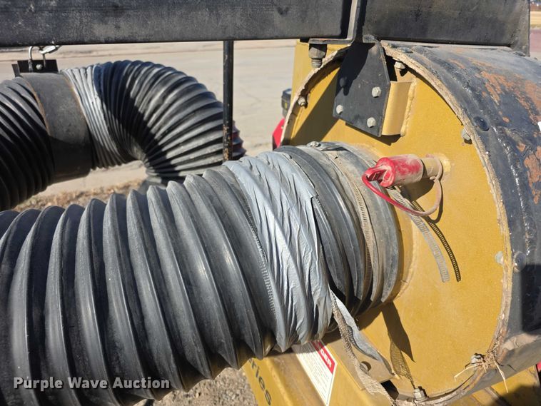 image for item FI0673 Hiway G750 leaf vacuum