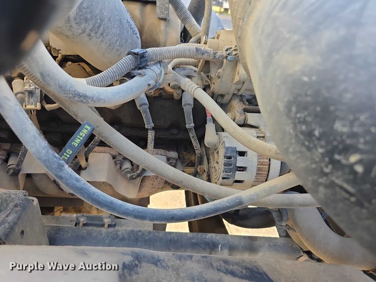 image for item FI0674 2000 Chevrolet C7500 dump truck