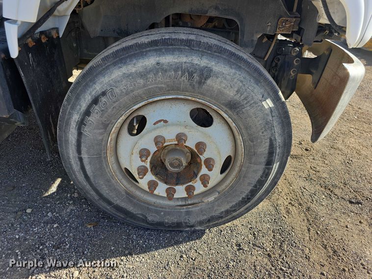 image for item FI0674 2000 Chevrolet C7500 dump truck