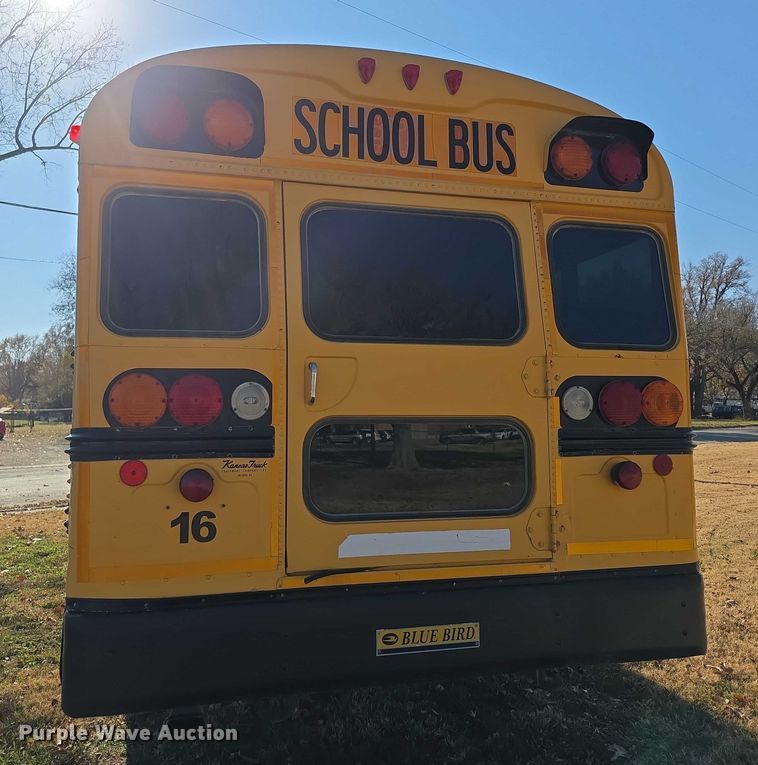 image for item FI0684 2004 Bluebird school bus