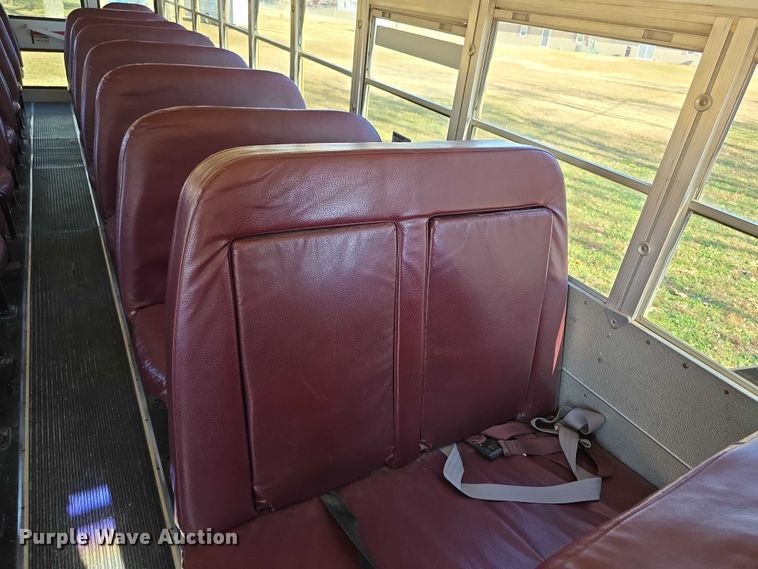 image for item FI0684 2004 Bluebird school bus