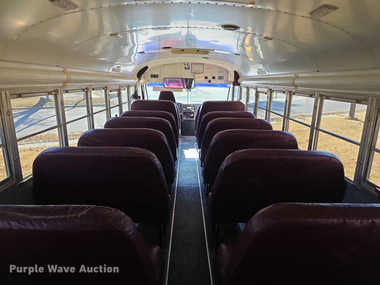 image for item FI0684 2004 Bluebird school bus