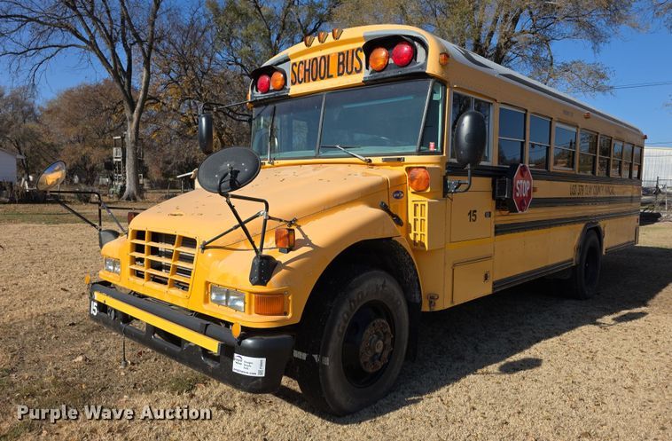 image for item FI0685 2007 Bluebird school bus