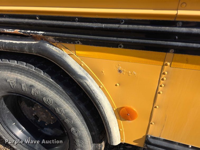 image for item FI0685 2007 Bluebird school bus