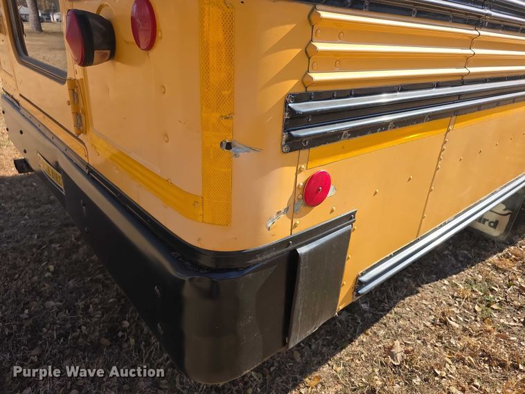 image for item FI0685 2007 Bluebird school bus