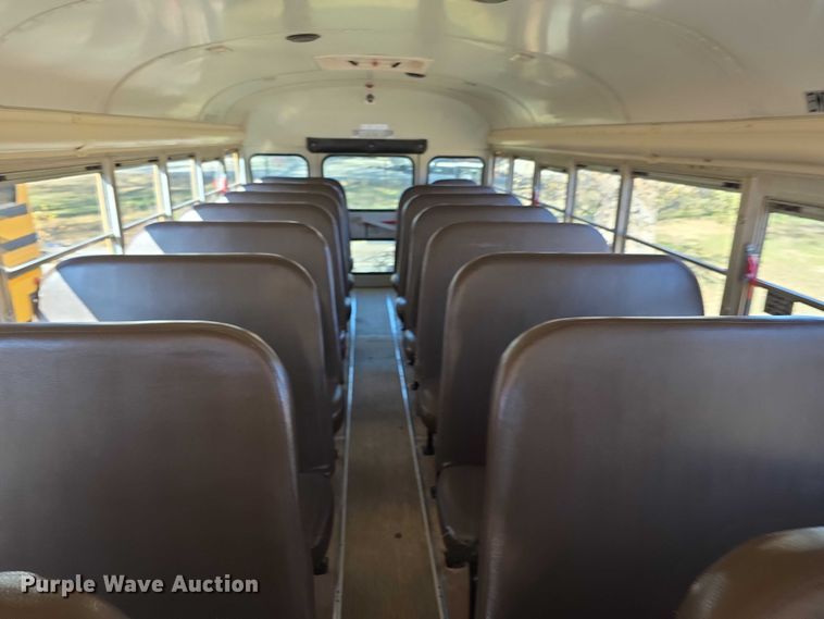 image for item FI0685 2007 Bluebird school bus