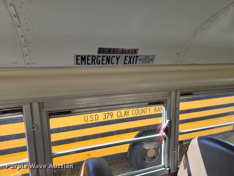 image for item FI0685 2007 Bluebird school bus