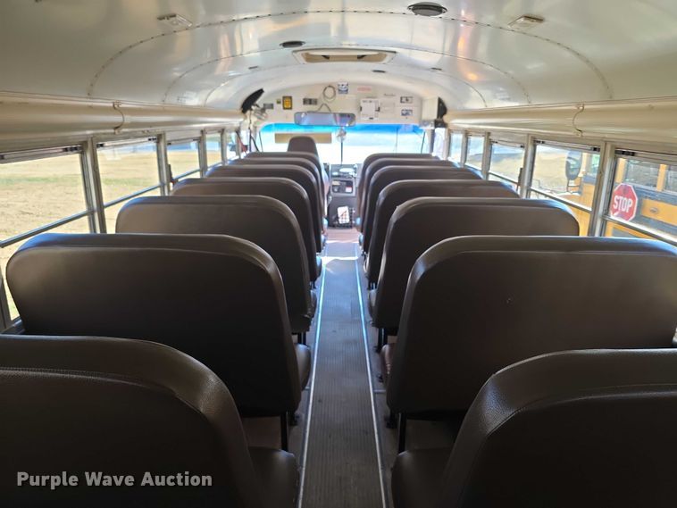 image for item FI0685 2007 Bluebird school bus