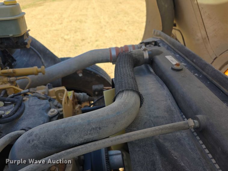 image for item FI0685 2007 Bluebird school bus