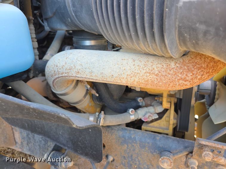 image for item FI0685 2007 Bluebird school bus