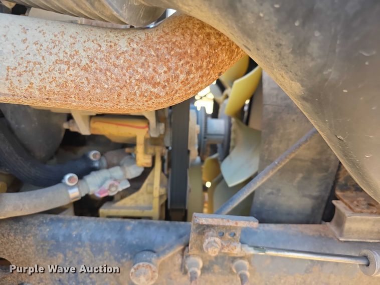 image for item FI0685 2007 Bluebird school bus